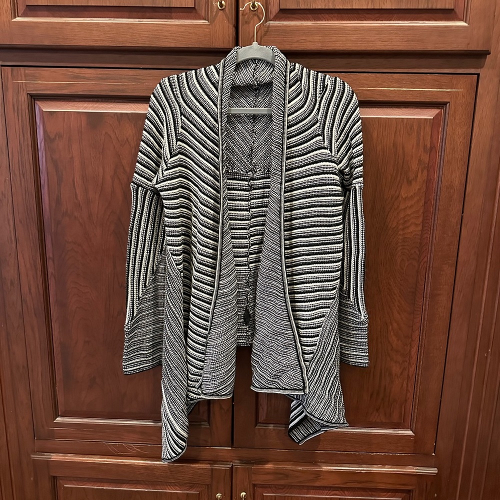 COPY - BB Dakota cardigan sz S